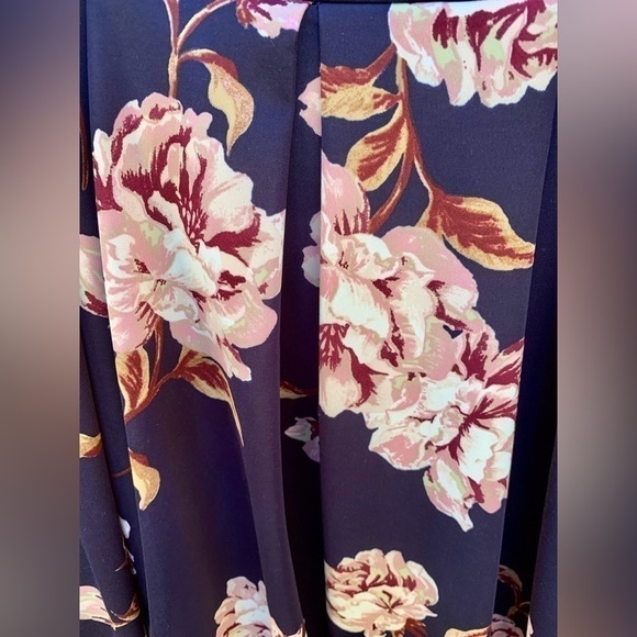 HAUTE Monde NAVY FLORAL HIGH WAIST STRETCH SKIRT MIDI SLIP FIT AND FLARE SZ L - Picture 3 of 5
